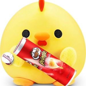 Zuru Snackables Dani Chicken With Pringles NWT 16”